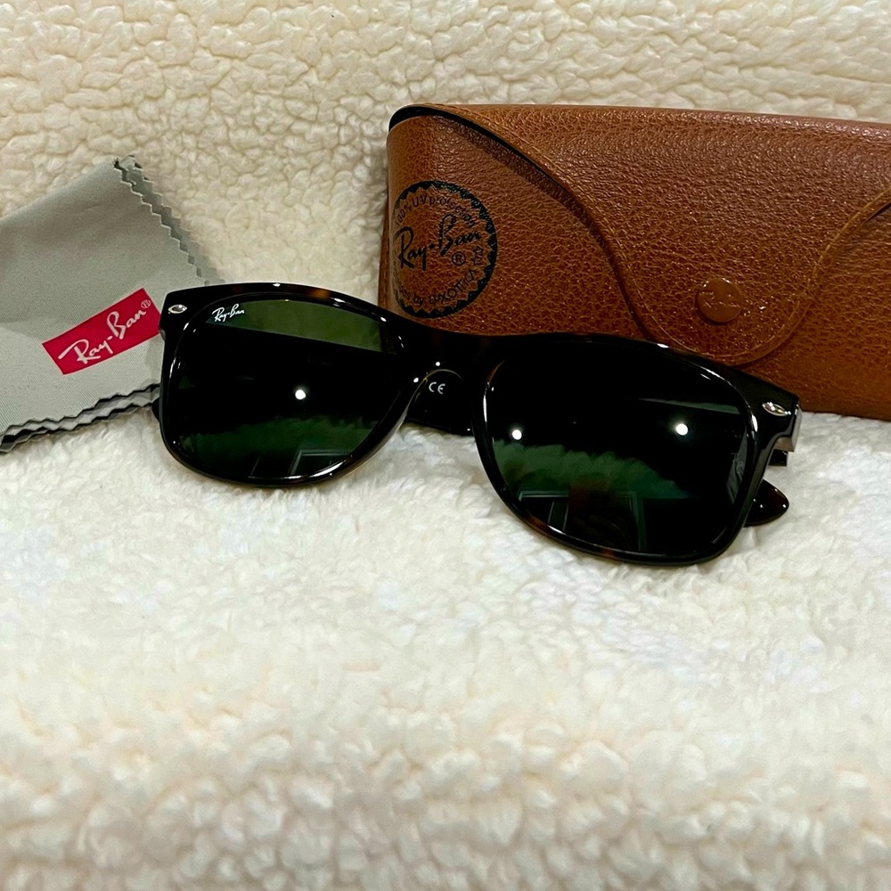 Ray-ban Tortoise New Wayfarer